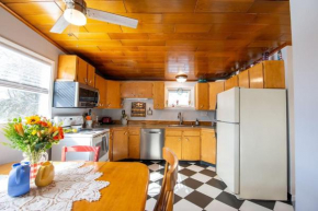 The Mint Cottage with Garden Anchorage